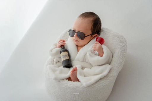 宜宾宝宝嘴唇上翘